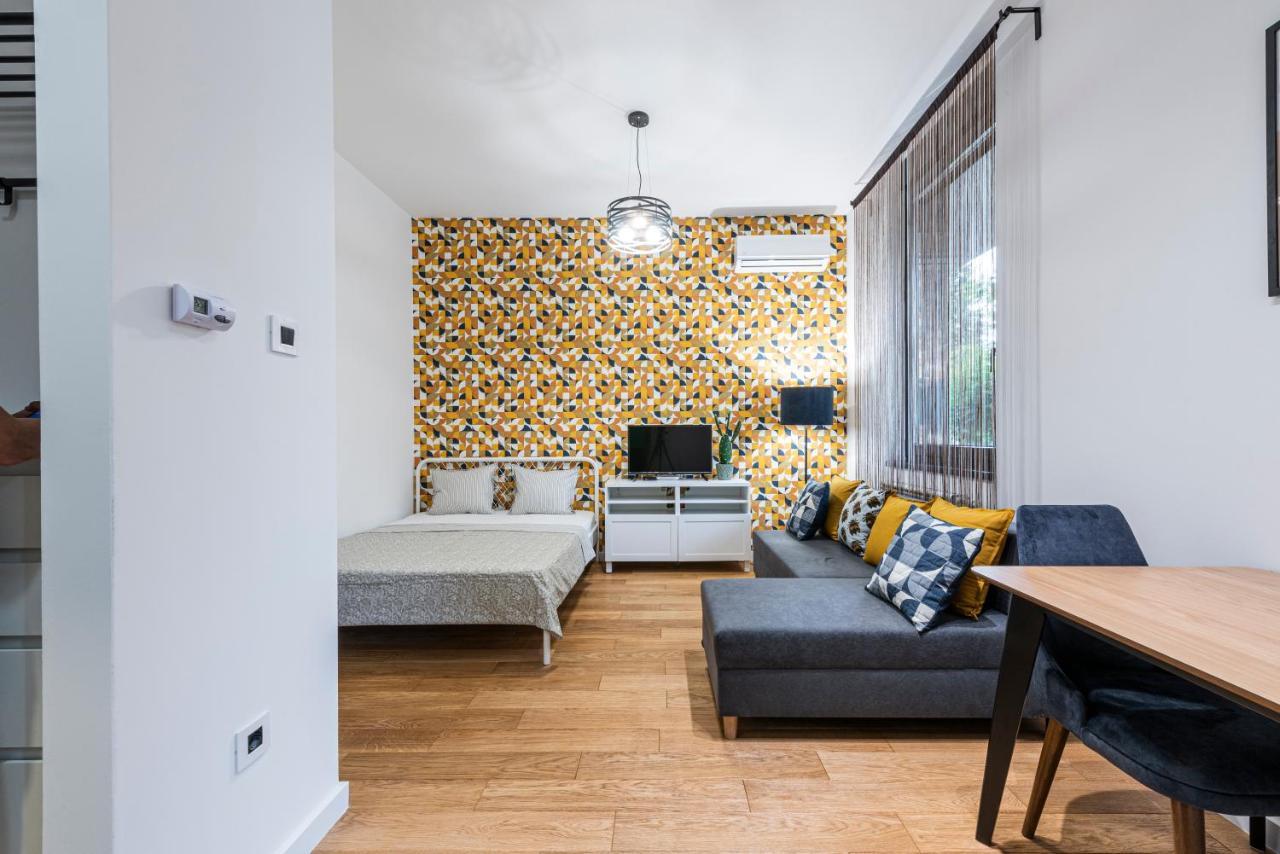 Vertigo Modern Studio-Free Private Parking-Fast Wi-Fi Novi Sad Exterior foto