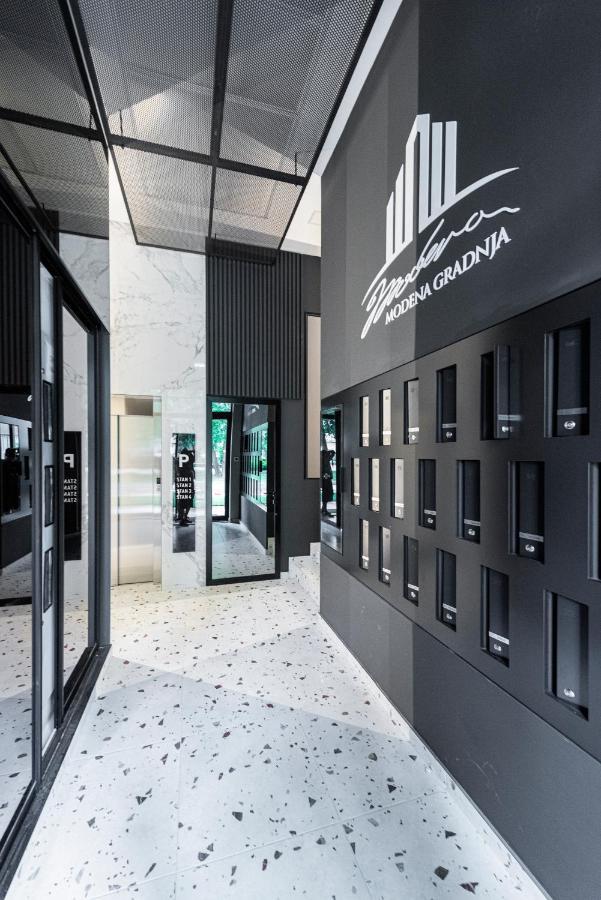 Vertigo Modern Studio-Free Private Parking-Fast Wi-Fi Novi Sad Exterior foto